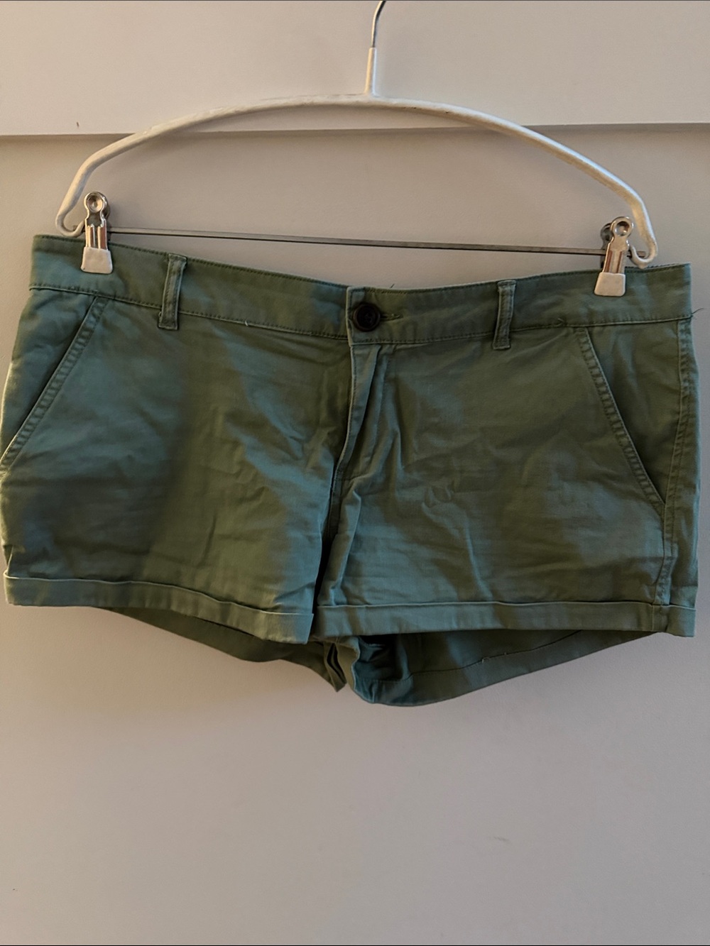 Juniors Olive Green Cotton Chino Shorts